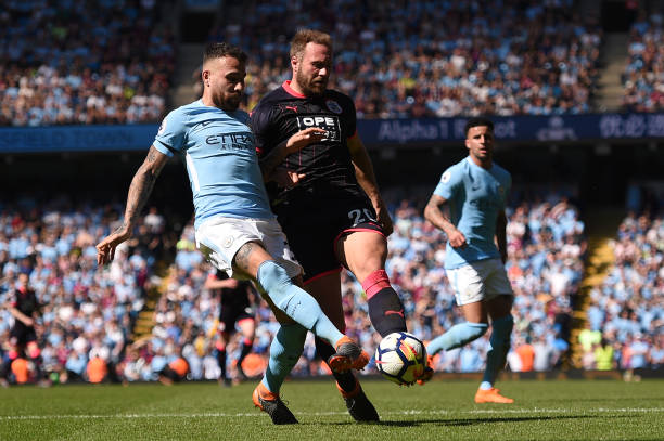 更帶有一定 更帶有一定